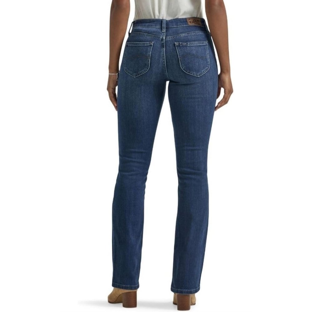 Lee Women's Legendary Mid Rise Bootcut Jean Plus Size 18 - Picture 5 of 6